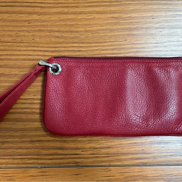 ♥️♥️♥️HOBO Red Leather Wristlet Clutch — FABULOUS ♥️♥️♥️ - Picture 2 of 8